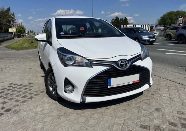 Toyota Yaris cena 43900 przebieg: 118000, rok produkcji 2015 z Reda małe 172